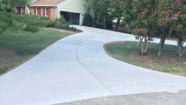 Concrete Garage Floor and Driveway Replacement in Alexandria, VA - Wright's Concrete