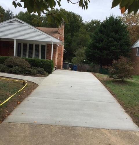 Concrete Driveway, Front Entryway Pennsylvania Variegated Flagstone, in Fairfax VA - Wright's Concrete