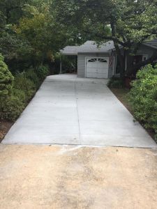 Concrete Drive with Drain, Pennsylvania Variegated Flagstone Entryway & Sidewalk in Annandale, Virginia - Wright's Concrete