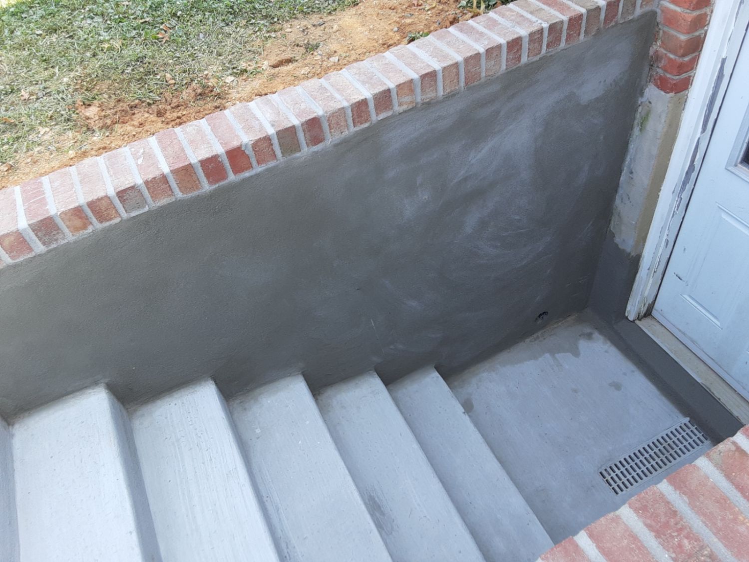 Concrete Steps and Wall with Back Door Entryway, Vienna Virginia - Wright's Concrete