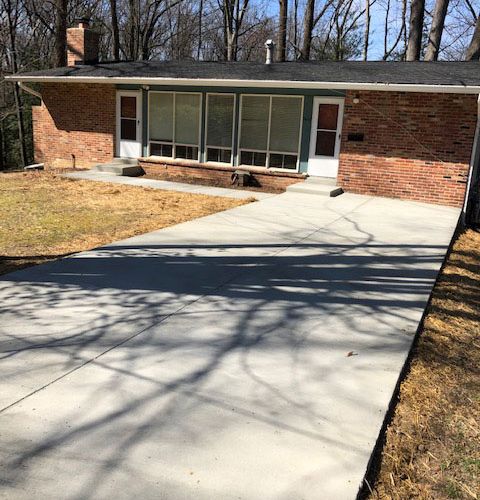 Concrete Driveway and Sidewalk in Annandale, Virginia