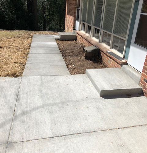 Concrete Driveway and Sidewalk in Annandale, Virginia