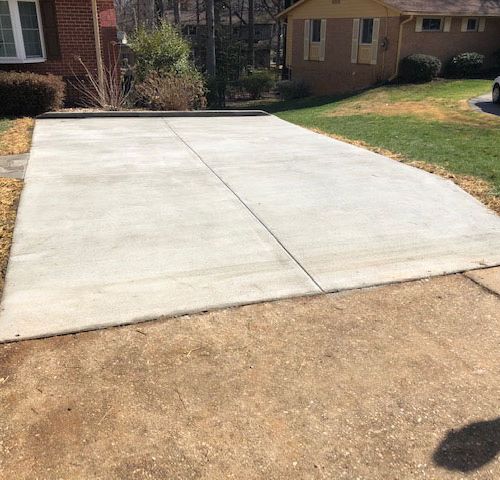 Driveway, Porch, Sidewalk in Springfield, Virginia from Wright's Concrete
